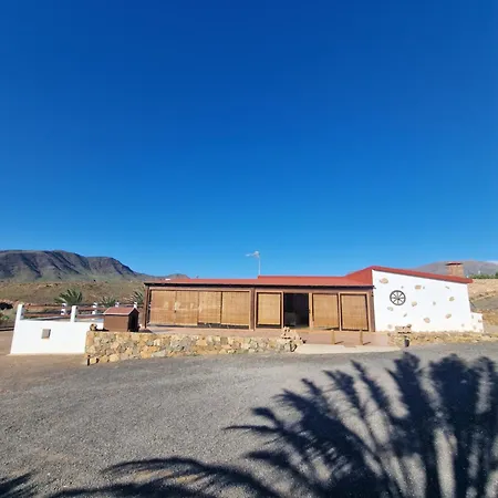 Casa Abuela Serapia בית נופש