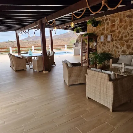 Casa Abuela Serapia 펜션 Tuineje